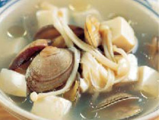 金针菇鲜蛤汤
